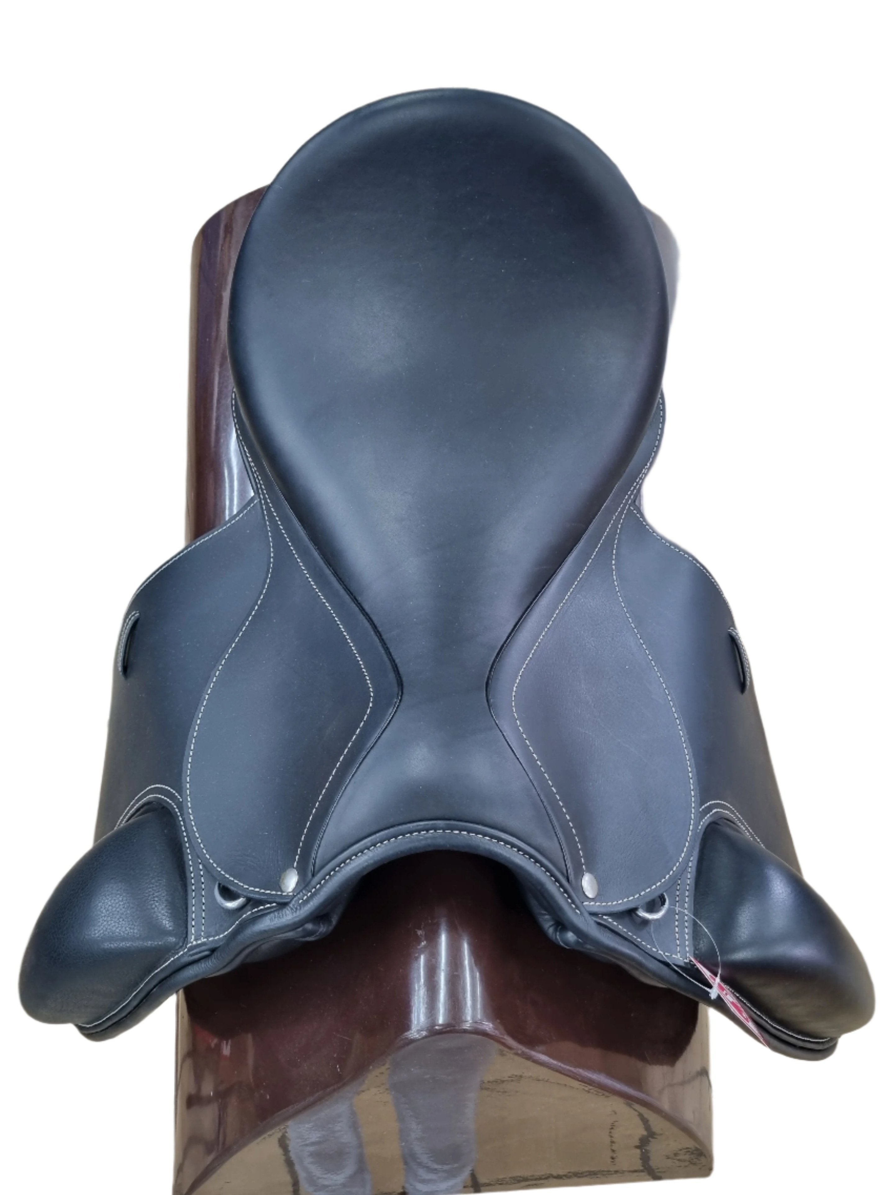 Saddle Dressage Solo